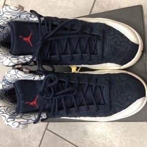 Jordan 12 “International Flight”